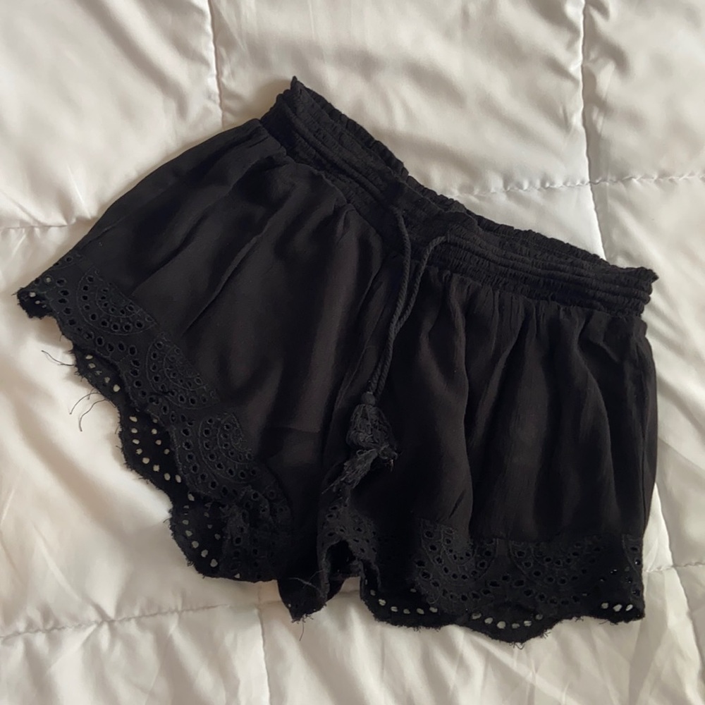 Back Beacy Shorts Size Small